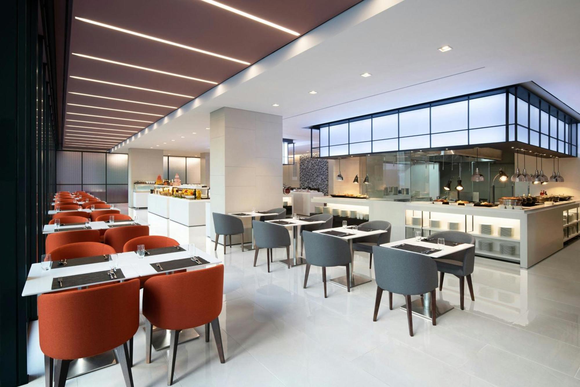 Courtyard By Marriott Suwon Hotell Exteriör bild